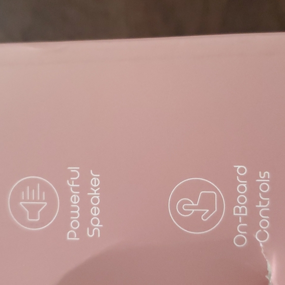 WIRELESS METAL KARAOKE SPEAKER - Picture 3 of 11